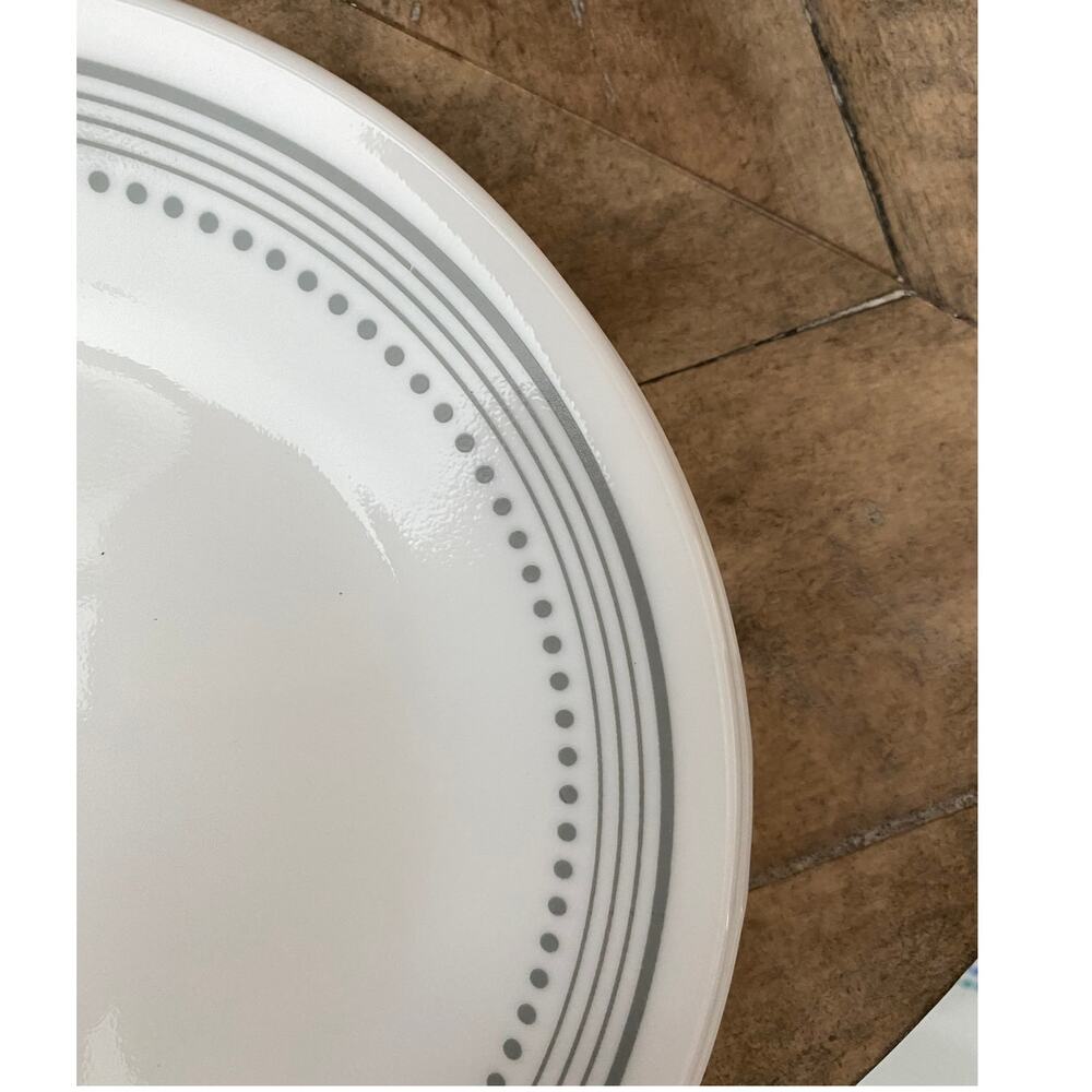 Set/4 Corelle Mystic Gray, 2 Bread and Butter/Dessert Plates, 2 Dinner Plates